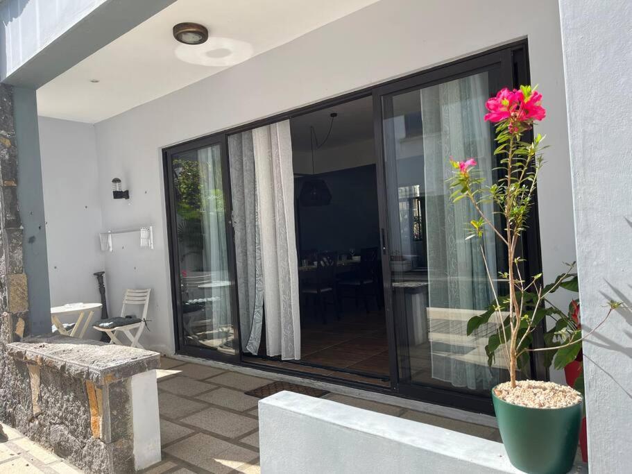 Charmant T4 Avec Vue Piscine Grand Baie Exterior photo