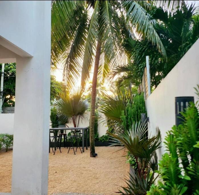 Charmant T4 Avec Vue Piscine Grand Baie Exterior photo